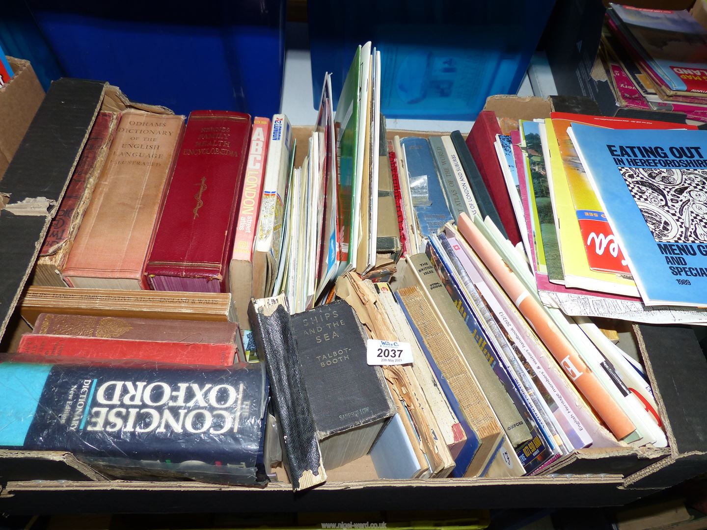 A quantity of books including AA Handbook, 1962, 'Family Health Encyclopaedia',