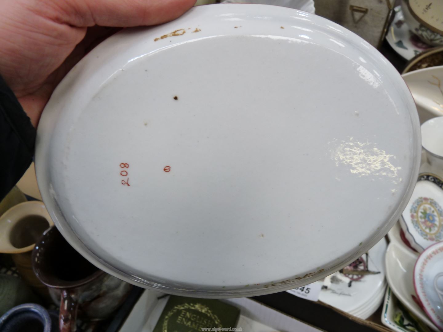 A quantity of china to include a white Carltonware platter, five cups and saucers, two oval plates, - Image 2 of 2