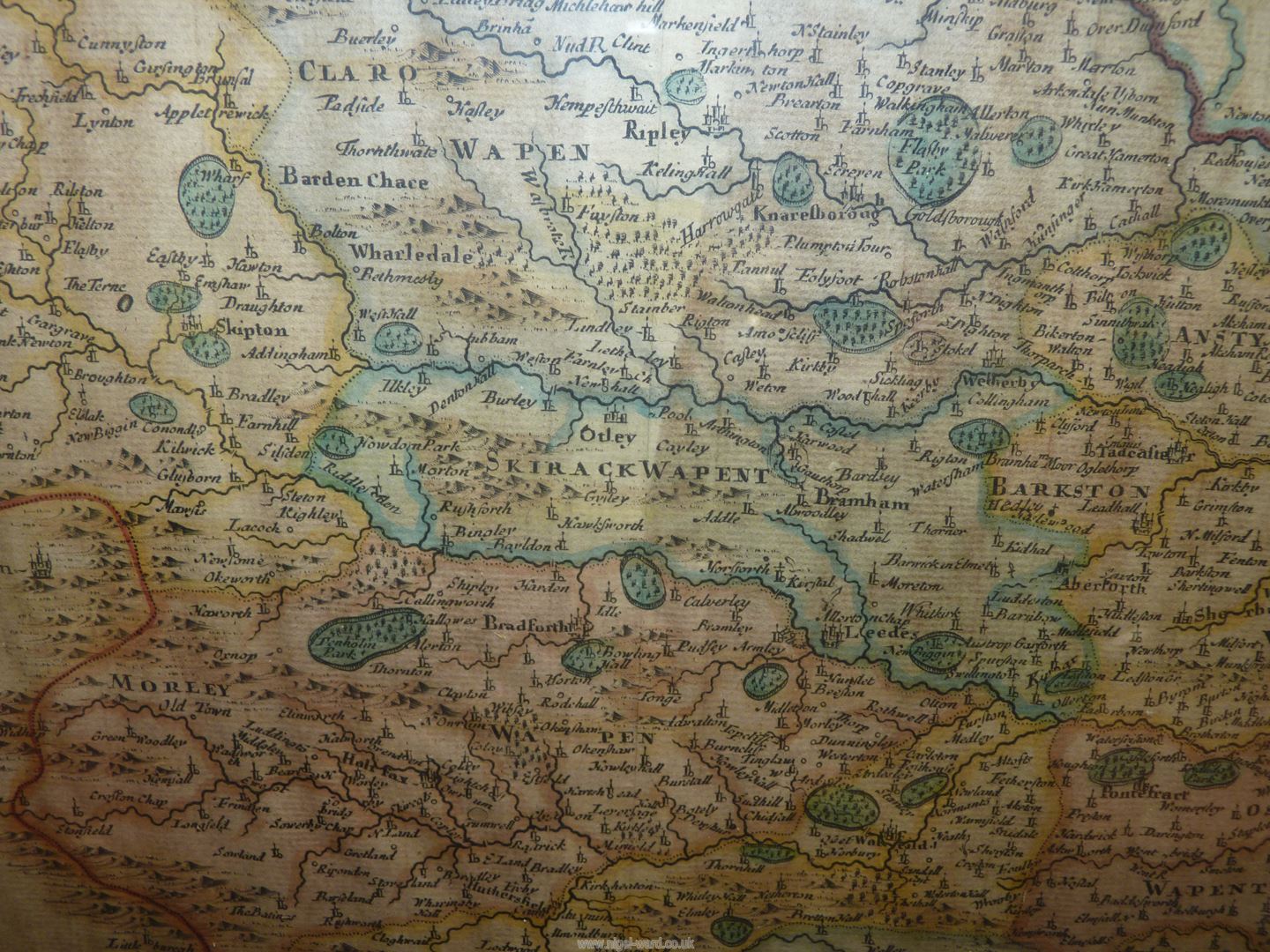 An early Robert Morden Map of The West Riding of Yorkshire, 17 1/2'' x 15 1/2''. - Image 4 of 4