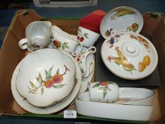 A quantity of Royal Worcester 'Evesham' including milk jugs, gravy boats, dinner plates,