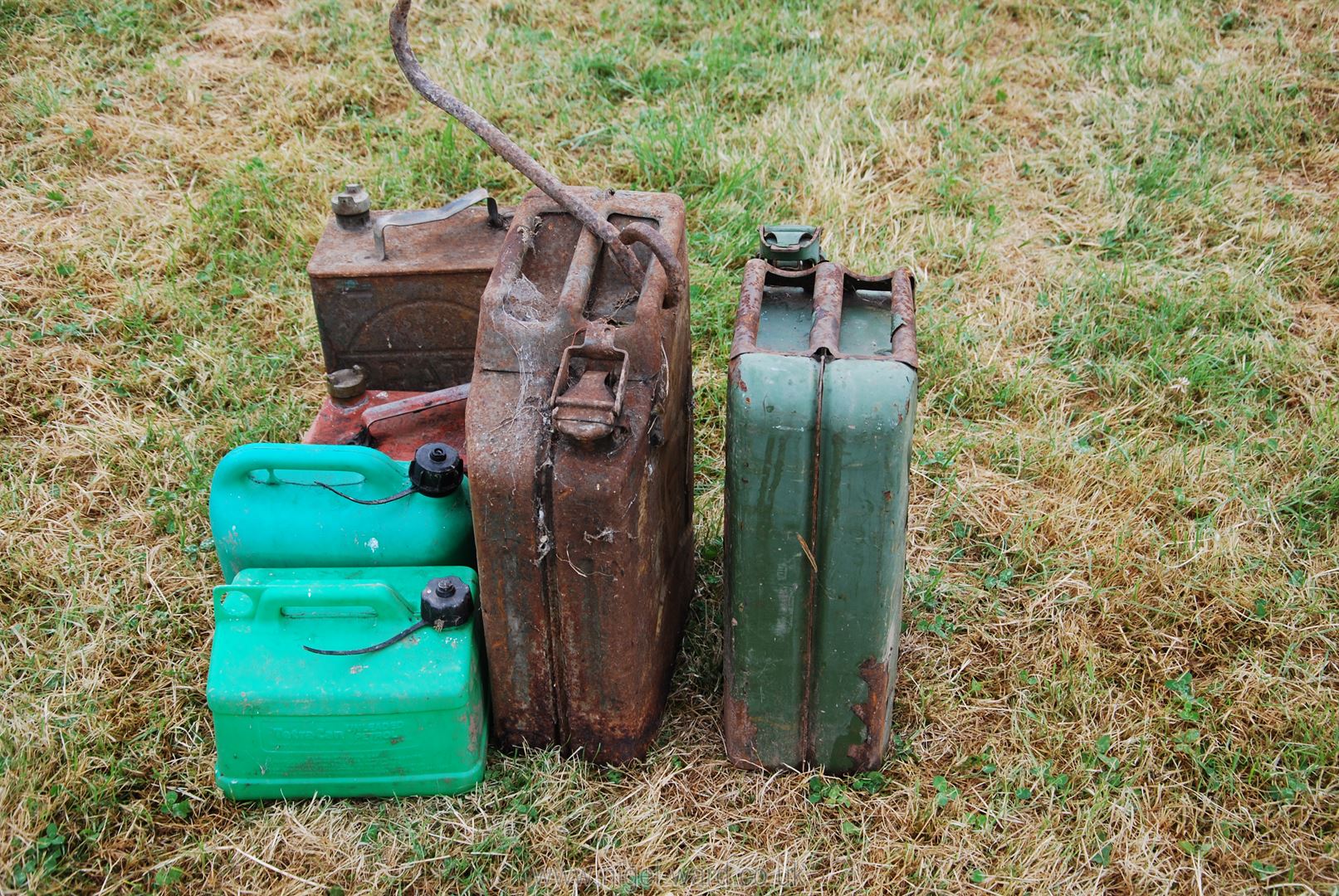 A quantity of jerry cans including Pratt's with brass Shell cap, etc. - Image 2 of 2