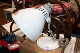 A Pifco Infrapower heat lamp.