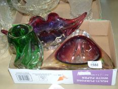 Three pieces of heavy style Murano glass to include a green vase in a twisted form 7" tall,