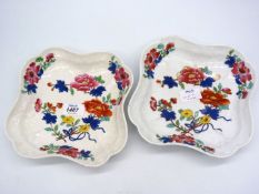 A pair of Chamberlain dishes in quatrefoil shape with pink,