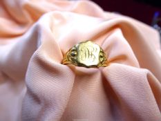 An 18ct gold Signet ring, Chester, dated 1912, maker mark H. W. Ltd. (Henry William Ltd.
