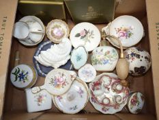 A quantity of china including trinket dishes, Royal Crown Derby, Wedgwood, etc.