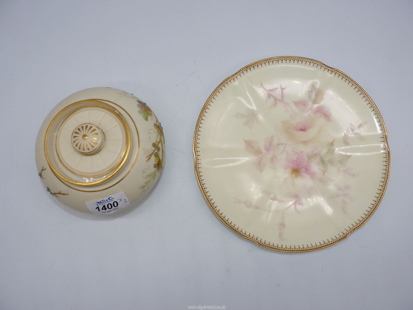 A Royal Worcester, Grainger low jar and cover, having hand painted foliage, - Image 3 of 6