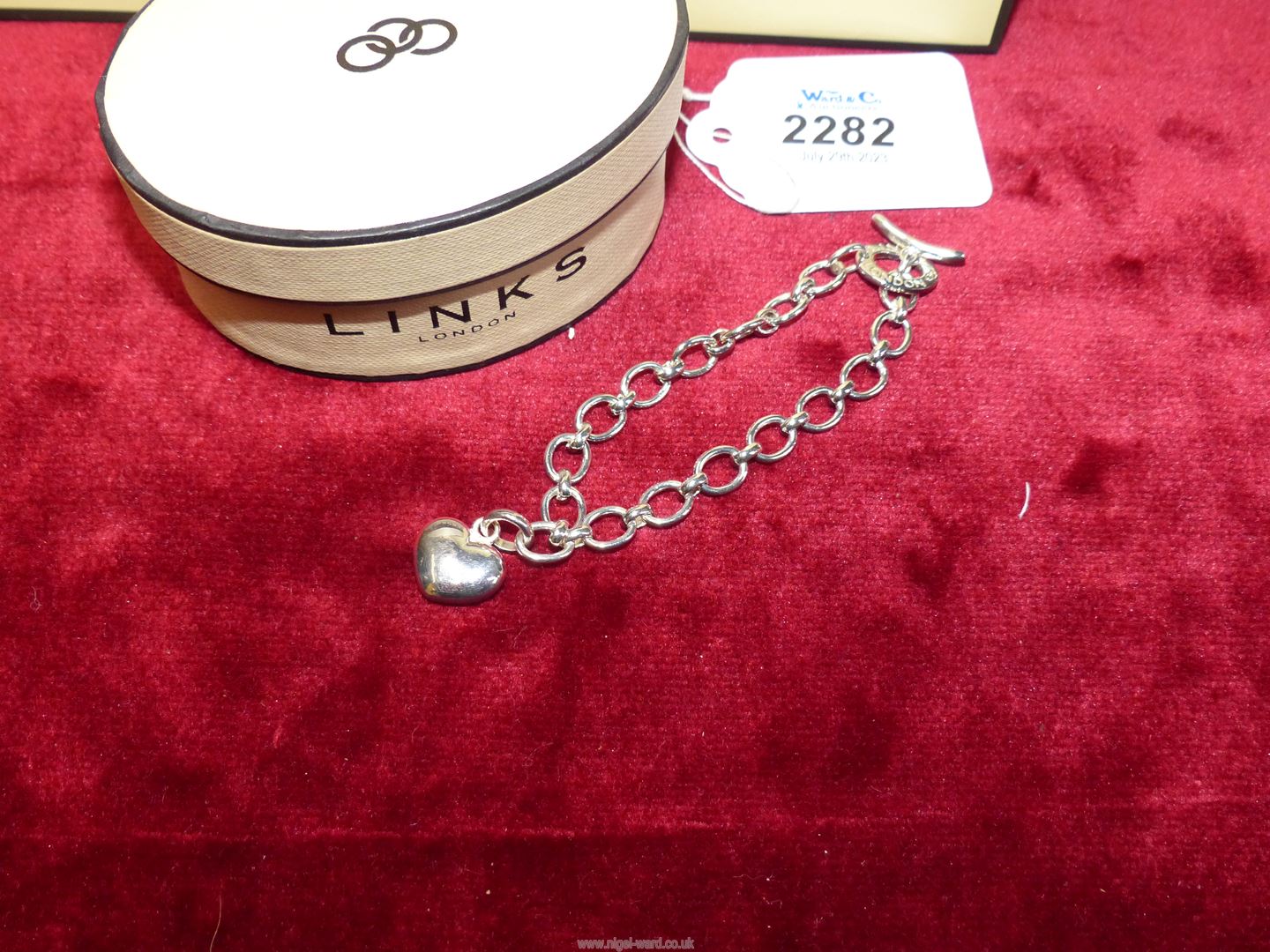 A Links of London 925 'T' bar bracelet with heart charm, cloth pouch, box and gift bag. - Image 3 of 3