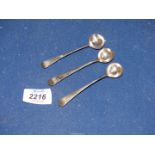 A London silver 1826 salt spoon, plus a pair of condiment silver spoons circa 1800's,