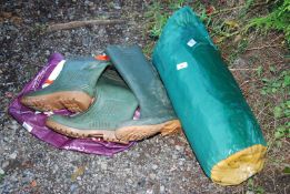 Two pairs of green Wellingtons, sizes: 9 & 10, plus a small tent.