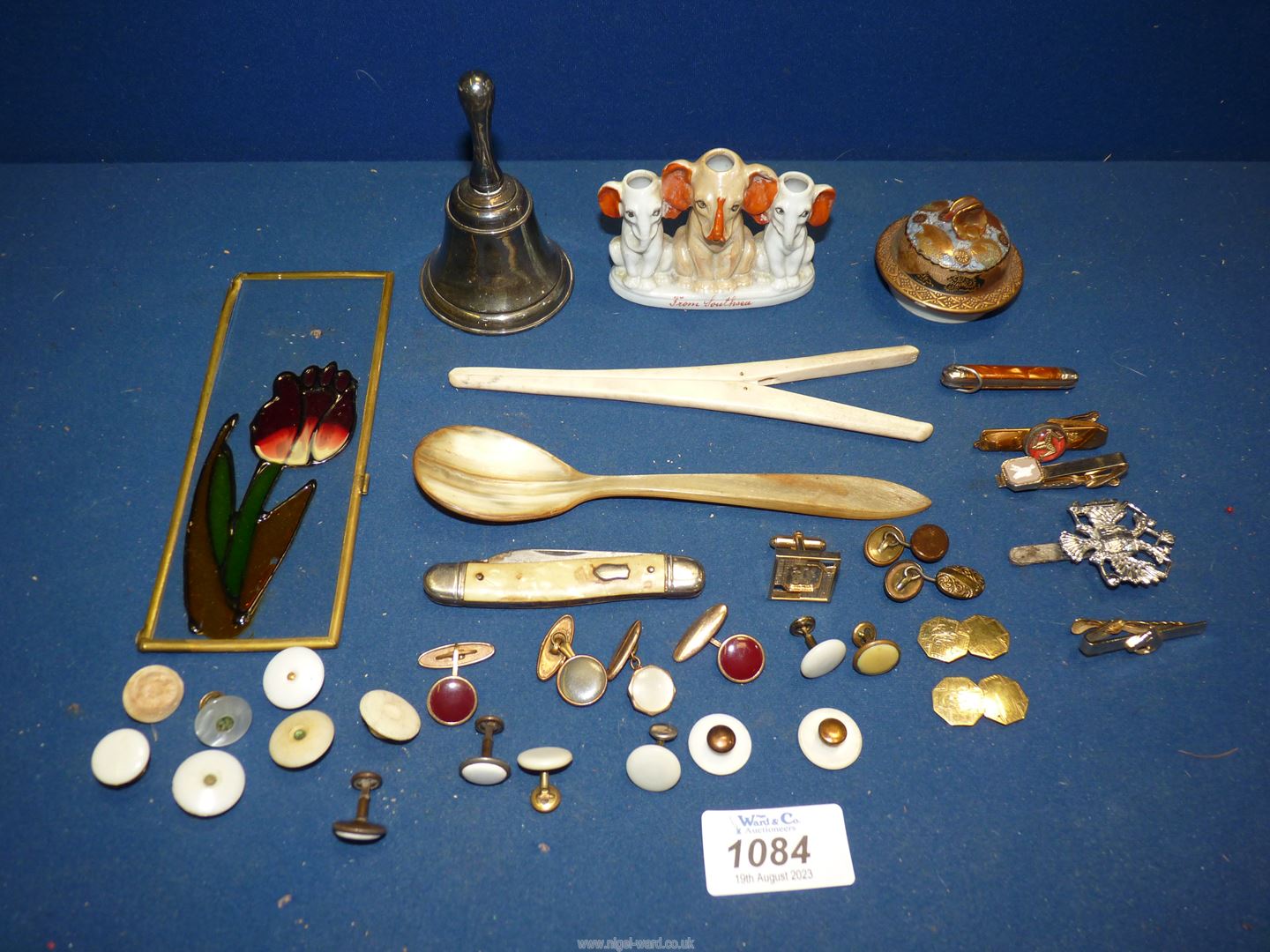 Miscellaneous items including cuff links, studs, penknives, horn spoon, etc. - Image 2 of 2