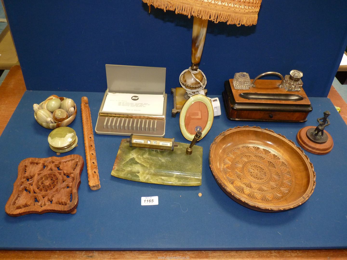 A quantity of Treen and Onyx items including Standish, plaques, table lamp, eggs etc. - Image 3 of 3