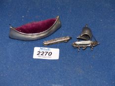 A small silver folding button hook, Bimringham 1899 makers Levi & Salaman,