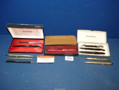A quantity of fountain pens and pens including Sheaffer, Parker, Conway Stewart etc.