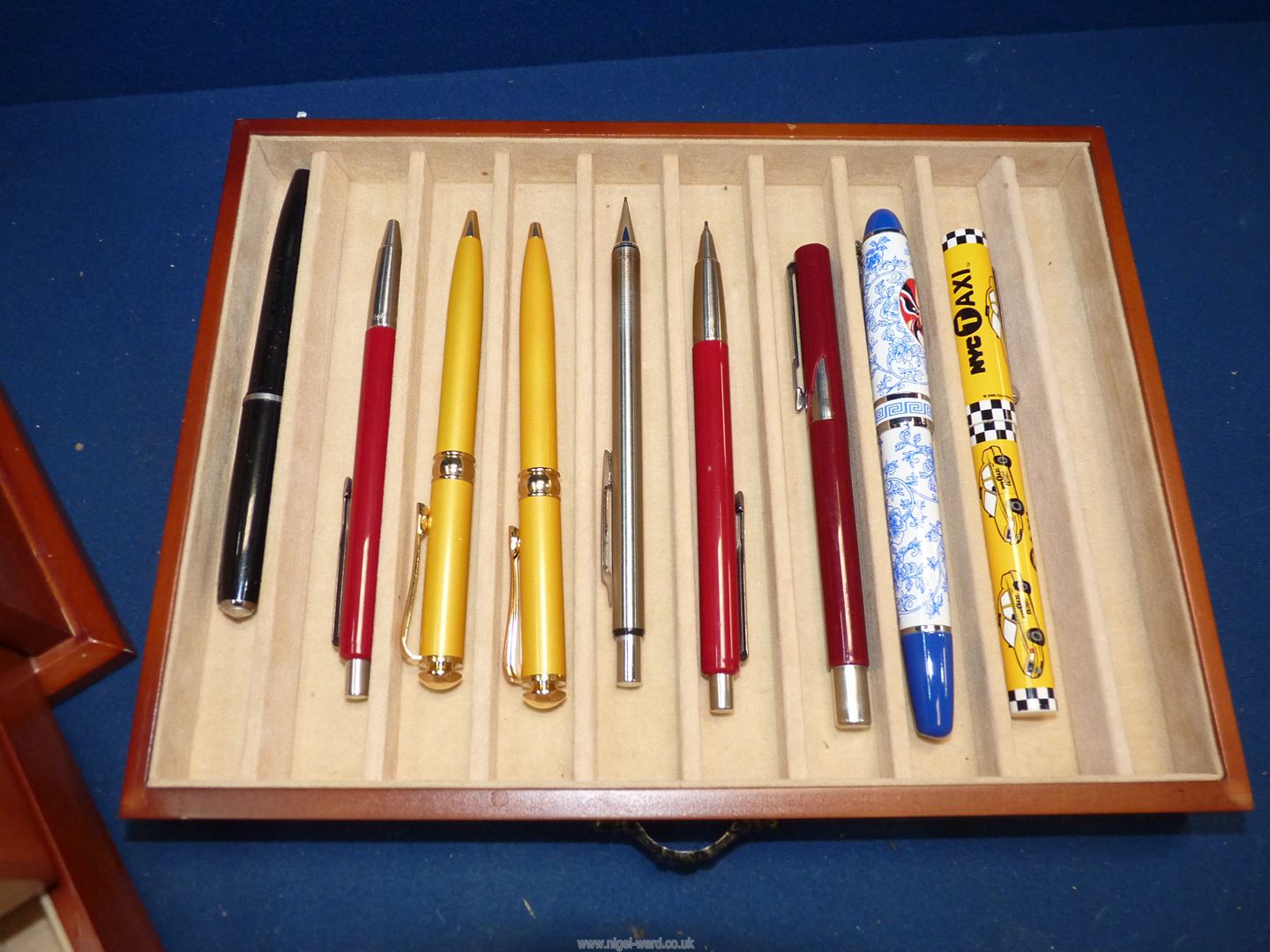 A glass topped drawer cabinet with assorted pens including; Osmiroid with 14k nib, - Image 3 of 3