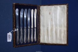 A cased set of six silver handle butter Knives, Sheffield 1917, maker Lee & Wigfull (H.W.).