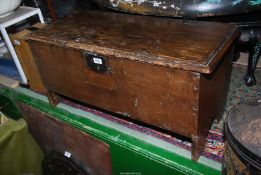 A collectable early Oak six plant Dirk Chest having an internal sub-compartment,