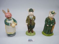 Three Beswick figures, 'The Lady Pig' (ECF8),