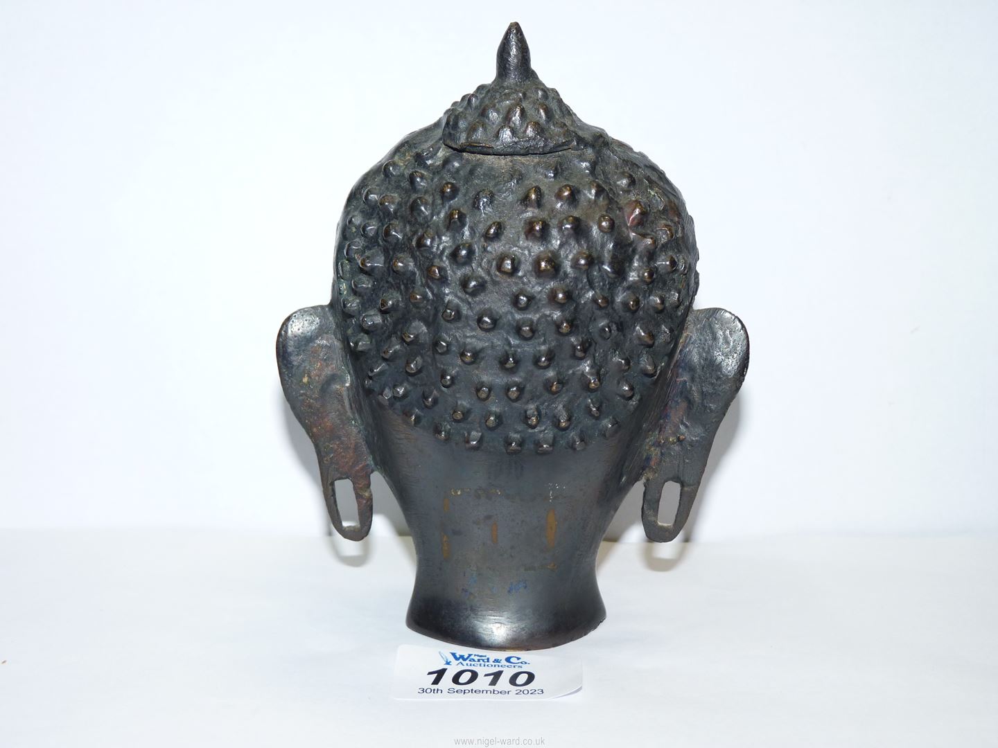 A bronze Buddha Head, 5"/130mm tall. - Image 2 of 3