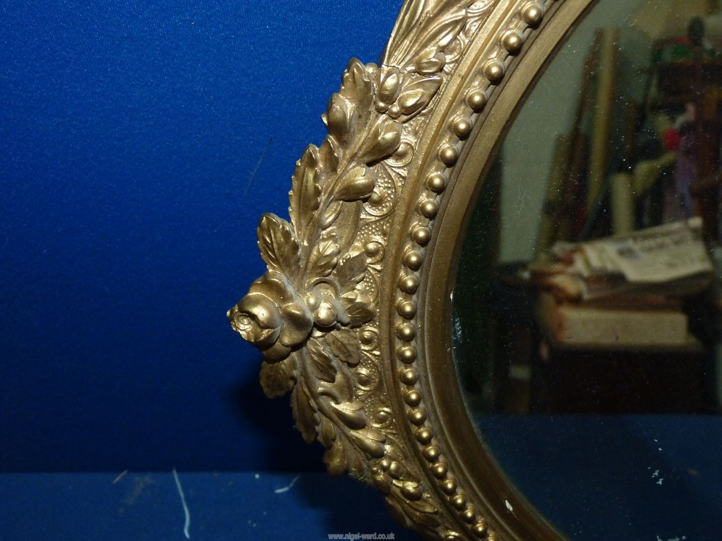 A gilt framed oval wall Mirror, (frame a/f), 23" x 16 1/2". - Image 2 of 4