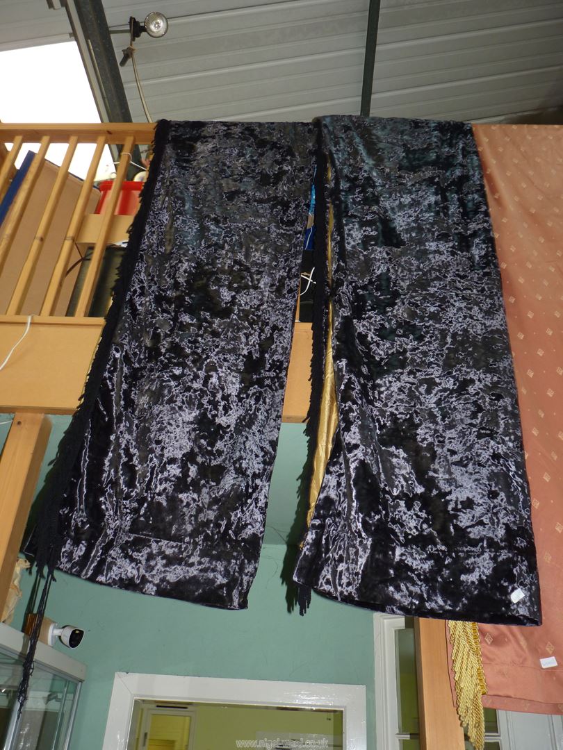 A pair of navy blue crushed velvet curtains with gold coloured linings, - Image 2 of 2