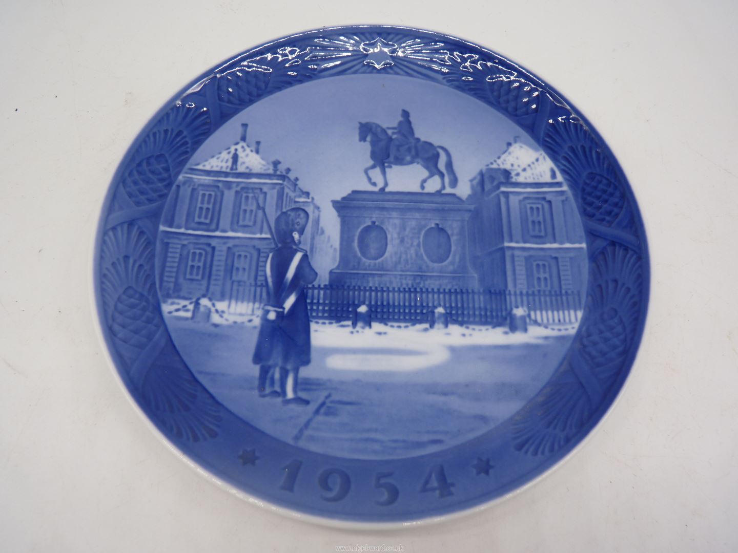 Four Royal Copenhagen Christmas plates and three Bing & Grondahl. - Image 6 of 11