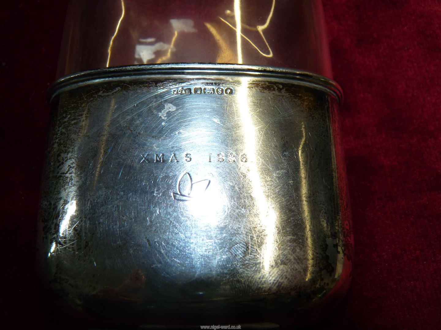 A glass and silver hip Flask, Sheffield. - Image 3 of 4