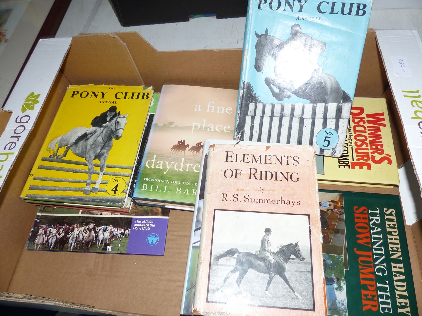 A box of books relating to Horses and Equestrianism. - Image 2 of 2