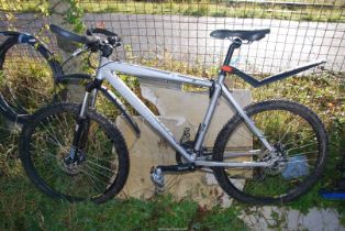 An Olympus Claud butler AL7005 bicycle with disc calliper brakes - 27 speed