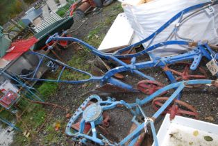 A 'Howard Bedford' Horse potato bouter.