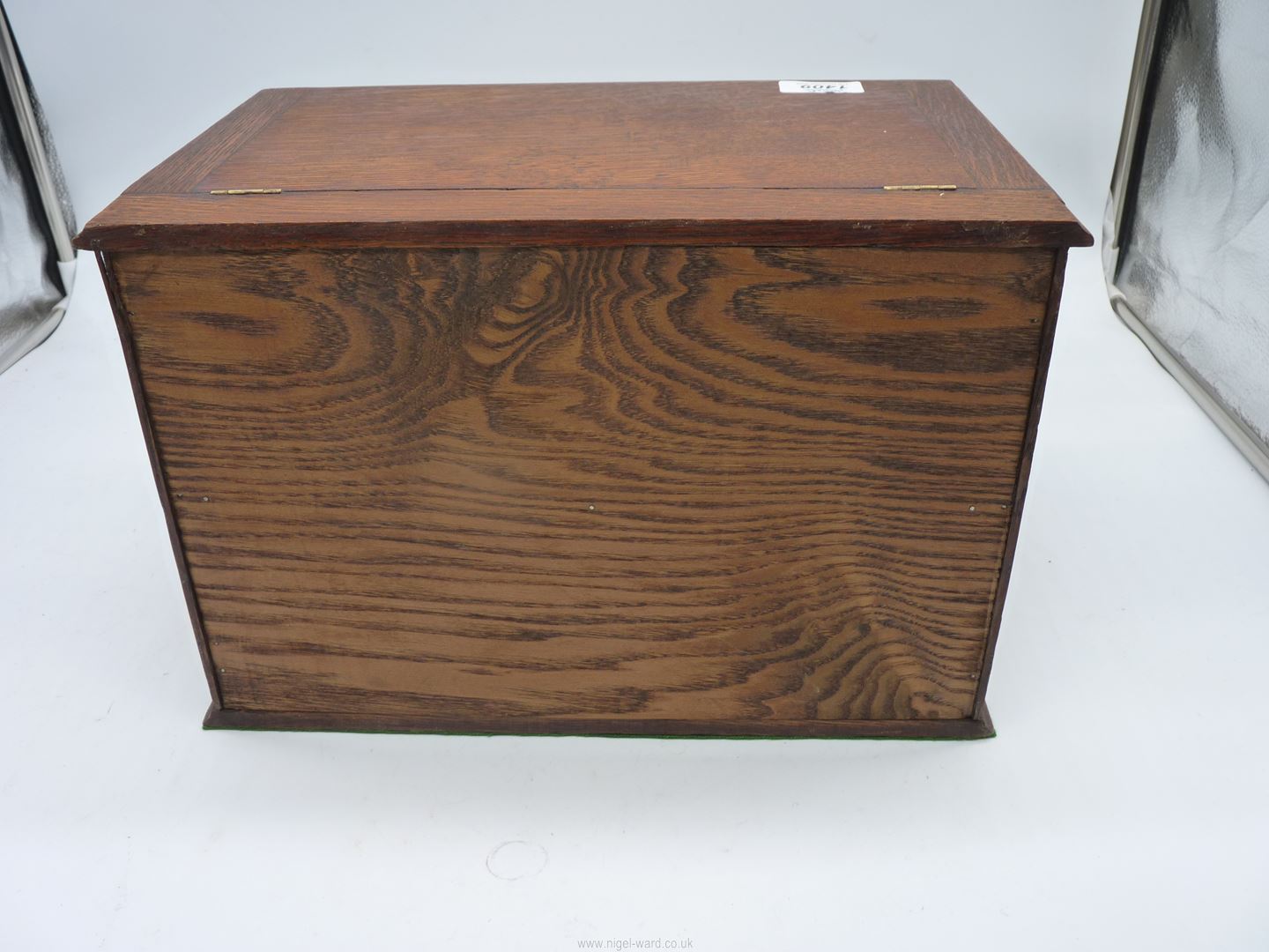 An Oak Box with lift-up lid and lower drawer, 13 1/2'' x 8 1/4'' x 9'' high. - Image 3 of 3