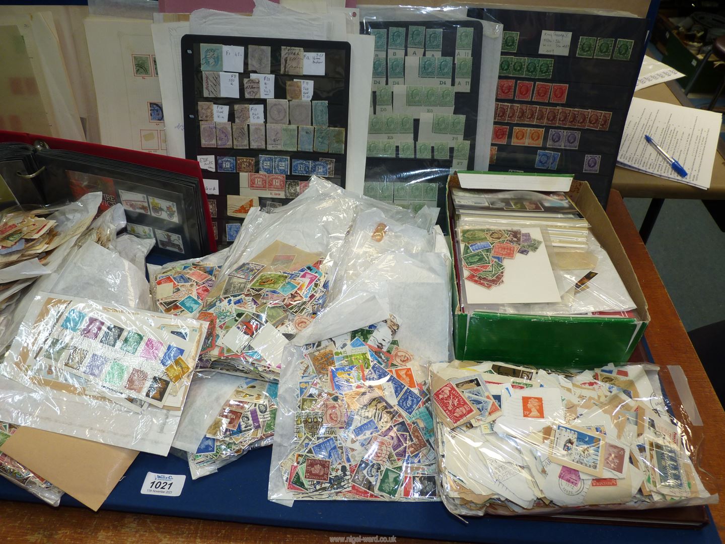 A quantity of Great British stamps, albums, presentation packs etc. - Image 3 of 4