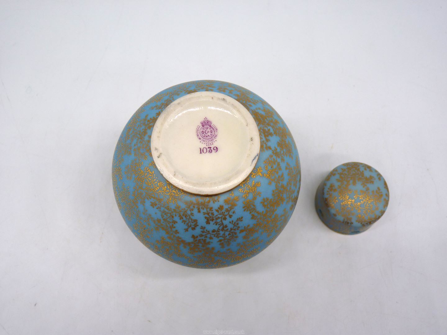 An unusual Royal Worcester porcelain spherical bottle and cover pot pourri in turquoise blue and - Image 3 of 3