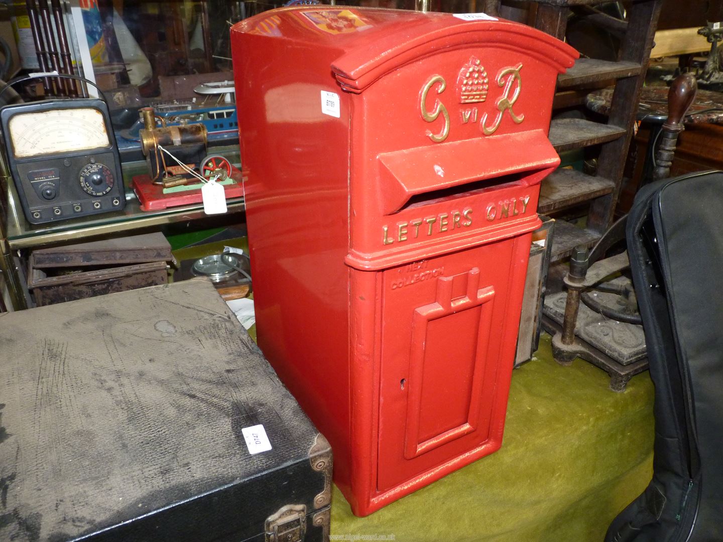 ***A REPRODUCTION of a George VI type Classic Red Post Box having cast metal front and in post box - Image 2 of 2