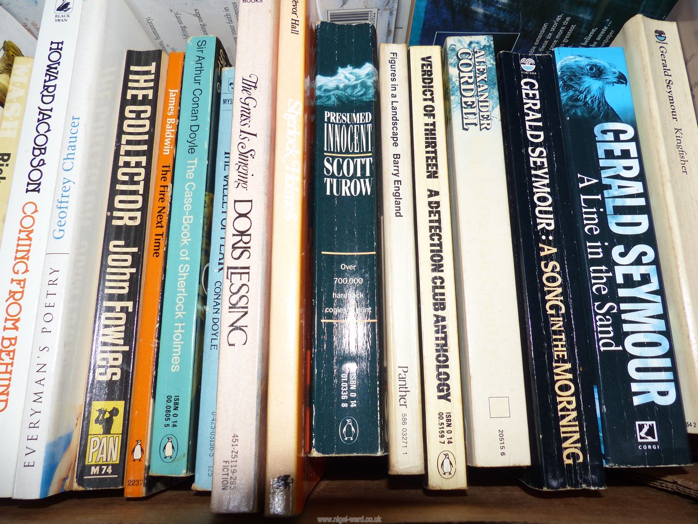 A quantity of paperback novels including Presumed Innocent by Scott Turow, - Image 6 of 7