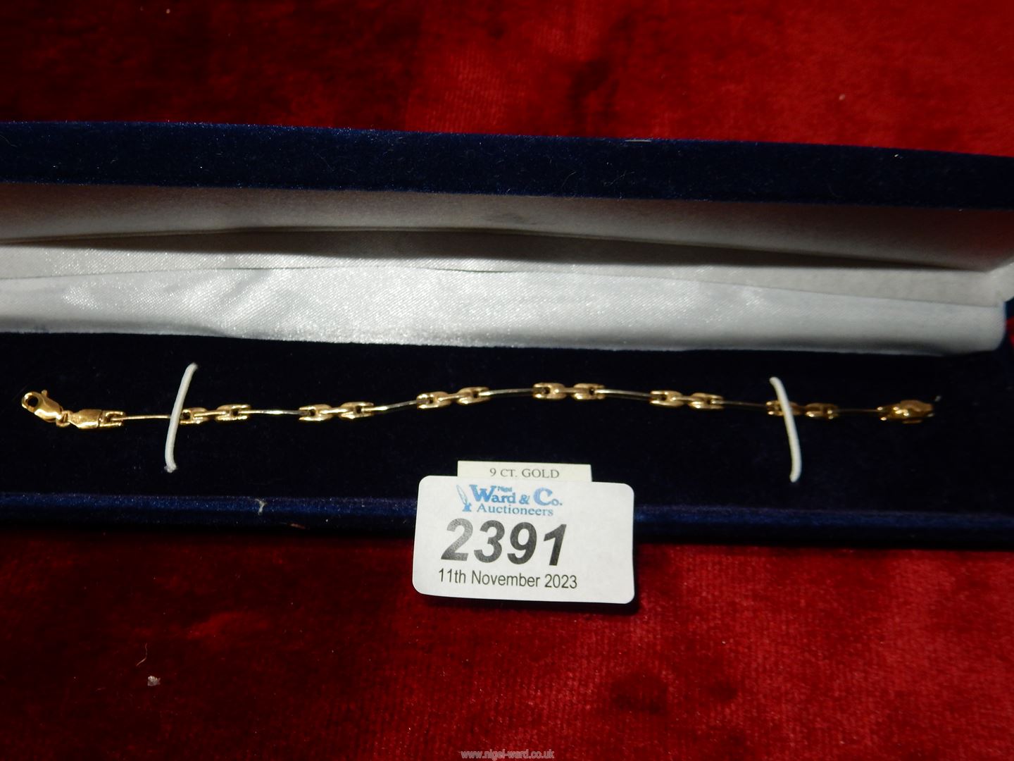 A boxed 9ct gold bracelet with hinge links, weight 3.02g. - Image 2 of 2