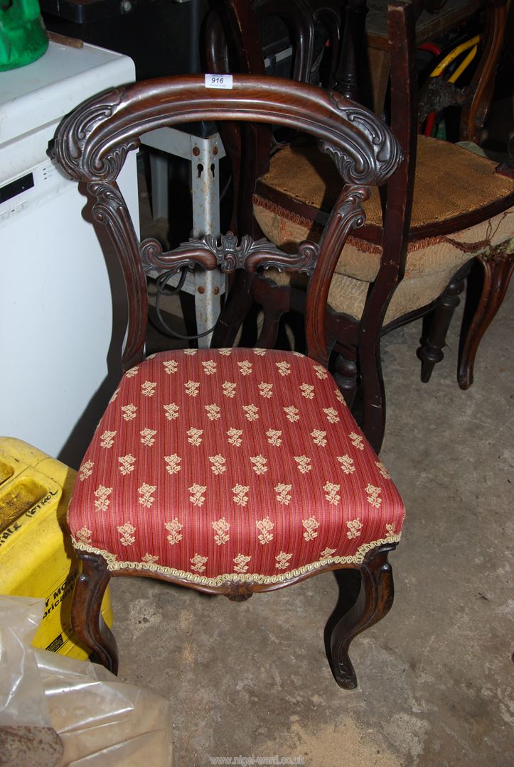 Three dining chairs with upholstered seats. - Image 3 of 3