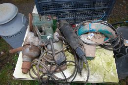 A quantity of power tools including some vintage ***SOLD as seen.