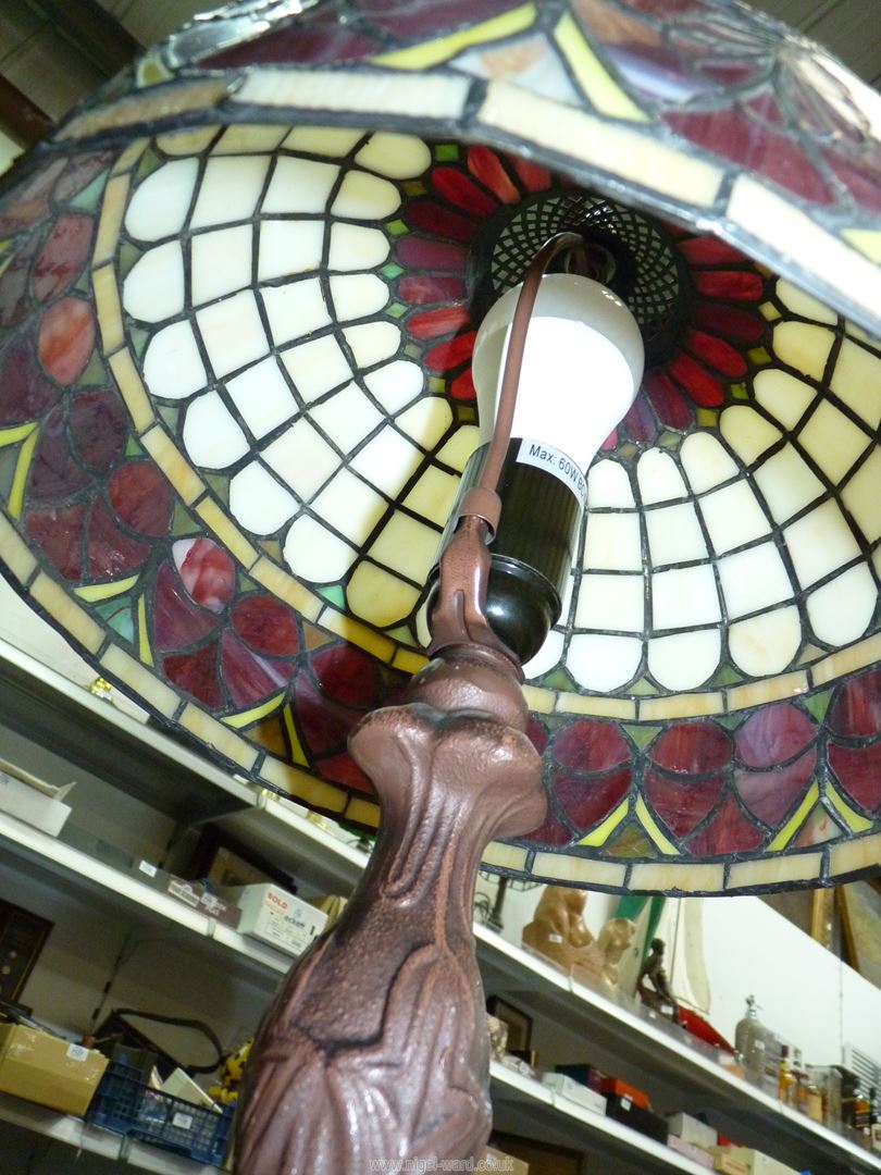 A Tiffany style lamp and glass shade with red hearts, 21" tall. - Image 9 of 9