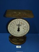 A Salters parcel Scales.