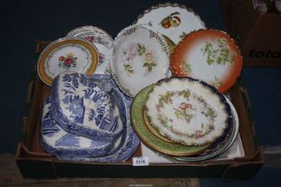 A quantity of wall plates to include; Aynsley Prince of Wales, Chinese floral design,