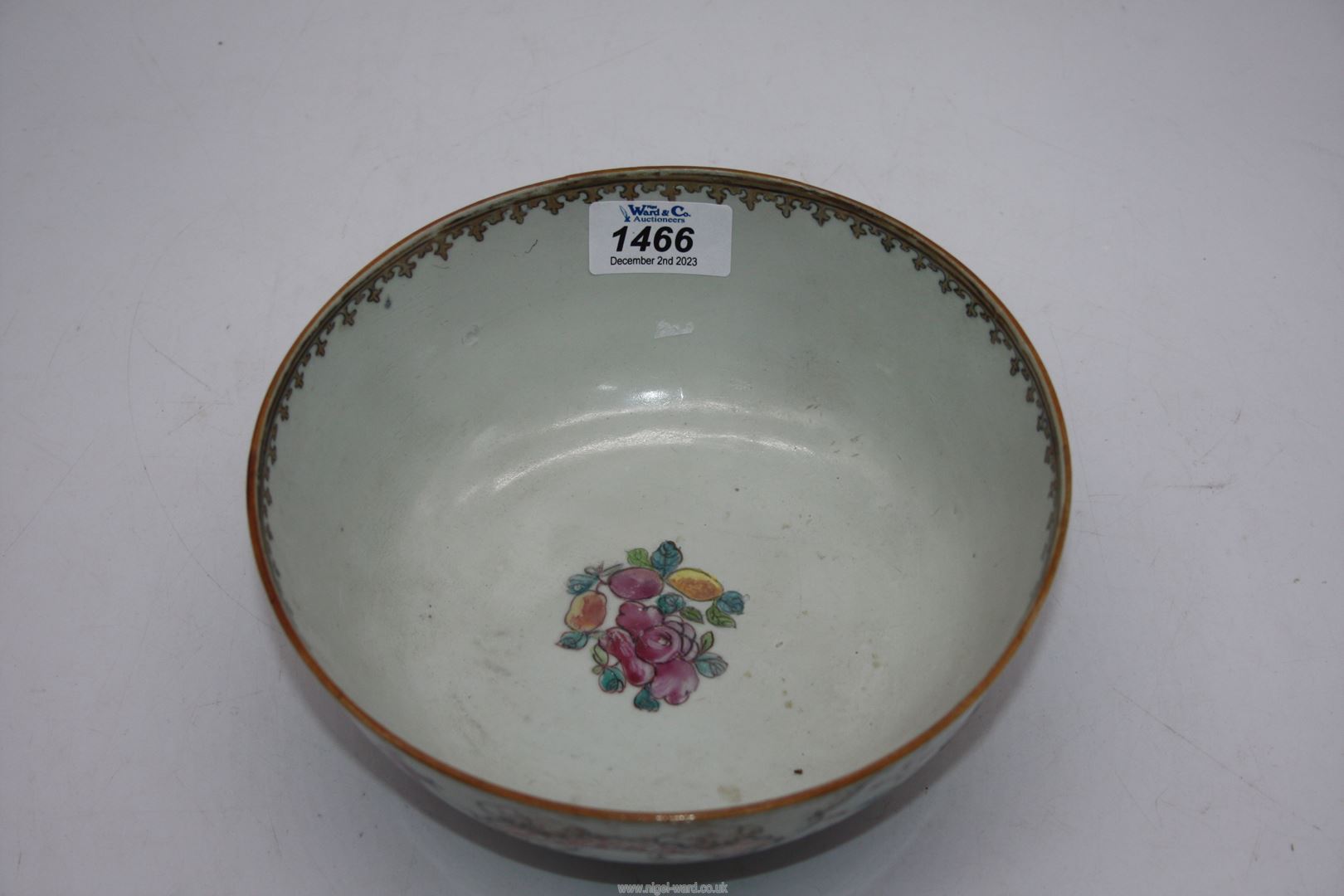 A 19th century Chinese famille rose Bowl (restored). - Image 3 of 4