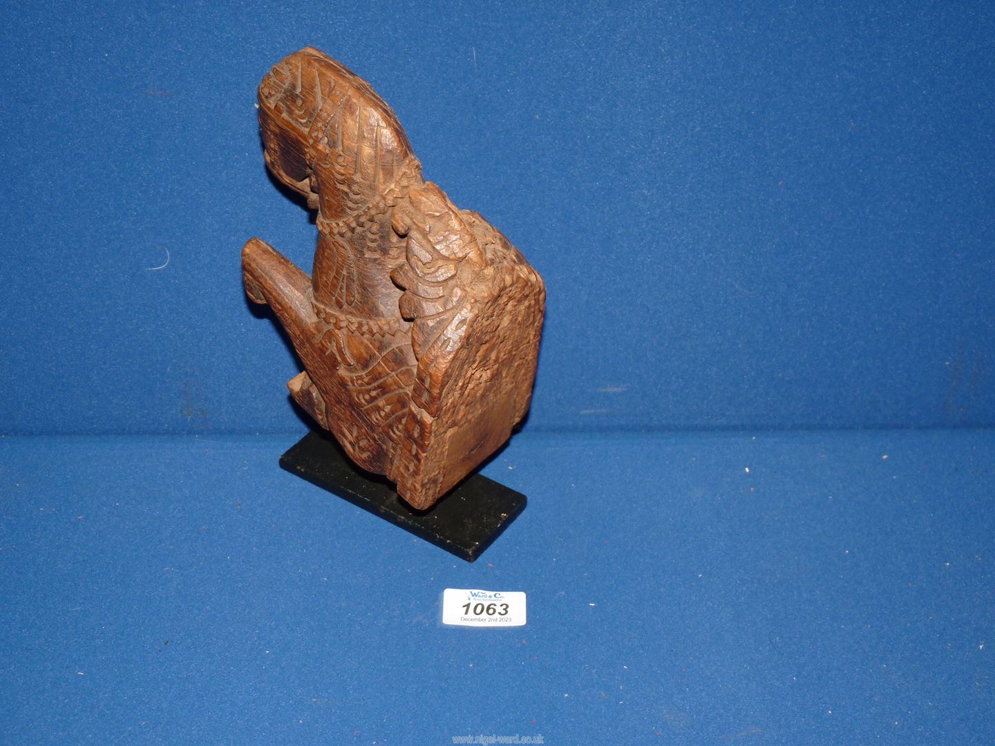 A figure of a Horse with carved detail, 9" tall. - Image 3 of 3