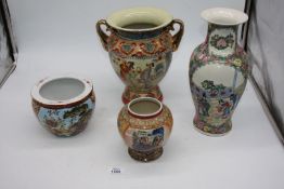 Four oriental vases/jardinieres.