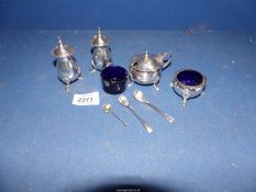 A Silver Cruet set with blue glass liner and salt spoons, Birmingham 1924, weight 191.17g (incl.