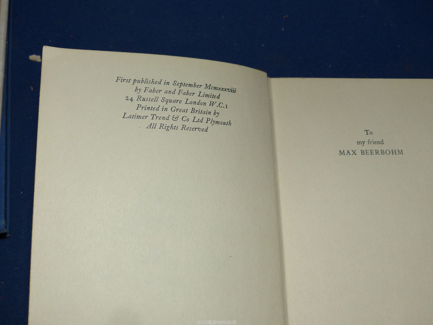 A small collection of works by Siegfried Sassoon including Memoirs of a Fox-Hunting Gentleman - Image 22 of 29