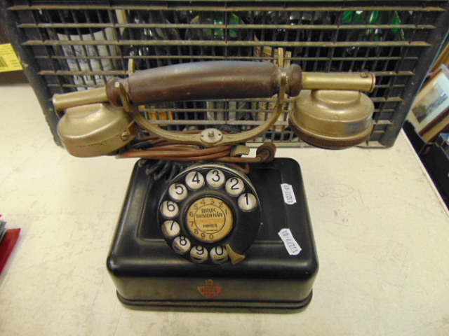 A vintage 'Rikstelefon' Swedish desk top telephone