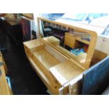 A Mid-century dressing table