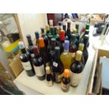 Twenty-nine bottles of assorted wine