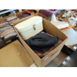 Two vanity cases with keys and five vintage hats